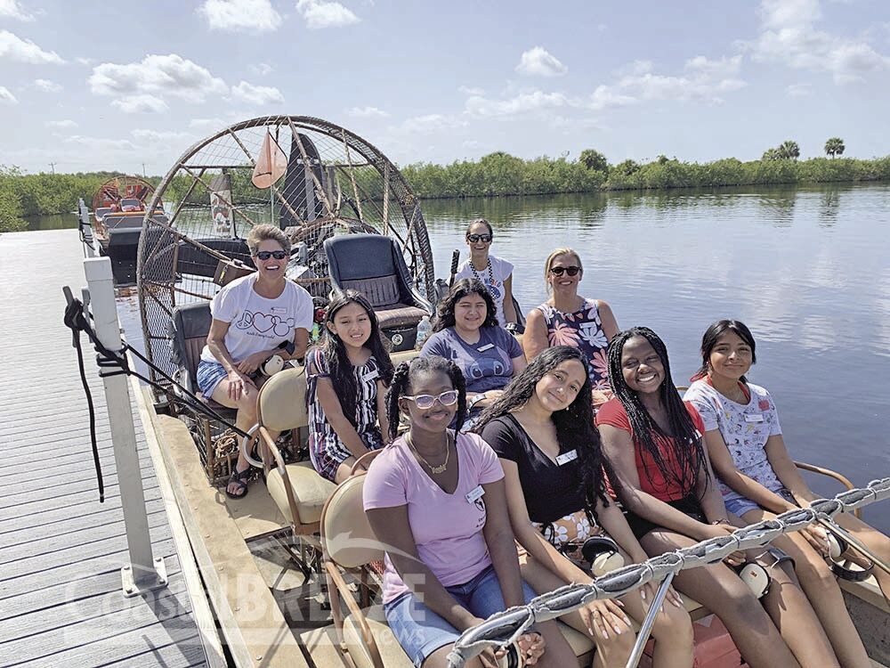4. Cette promenade en hydroglisseur à travers les Everglades était une première pour de nombreux campeurs..jpg